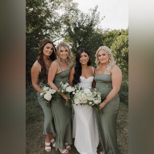 Park & Fifth Co Square Neck Maxine Dress in Olive XL